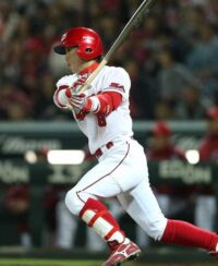 広島 東洋 カープ 梵 英心 背番号32 ルーキー時代 新人王 直筆サイン