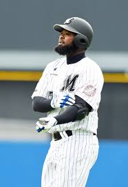 ヤマイコ・ナバーロ